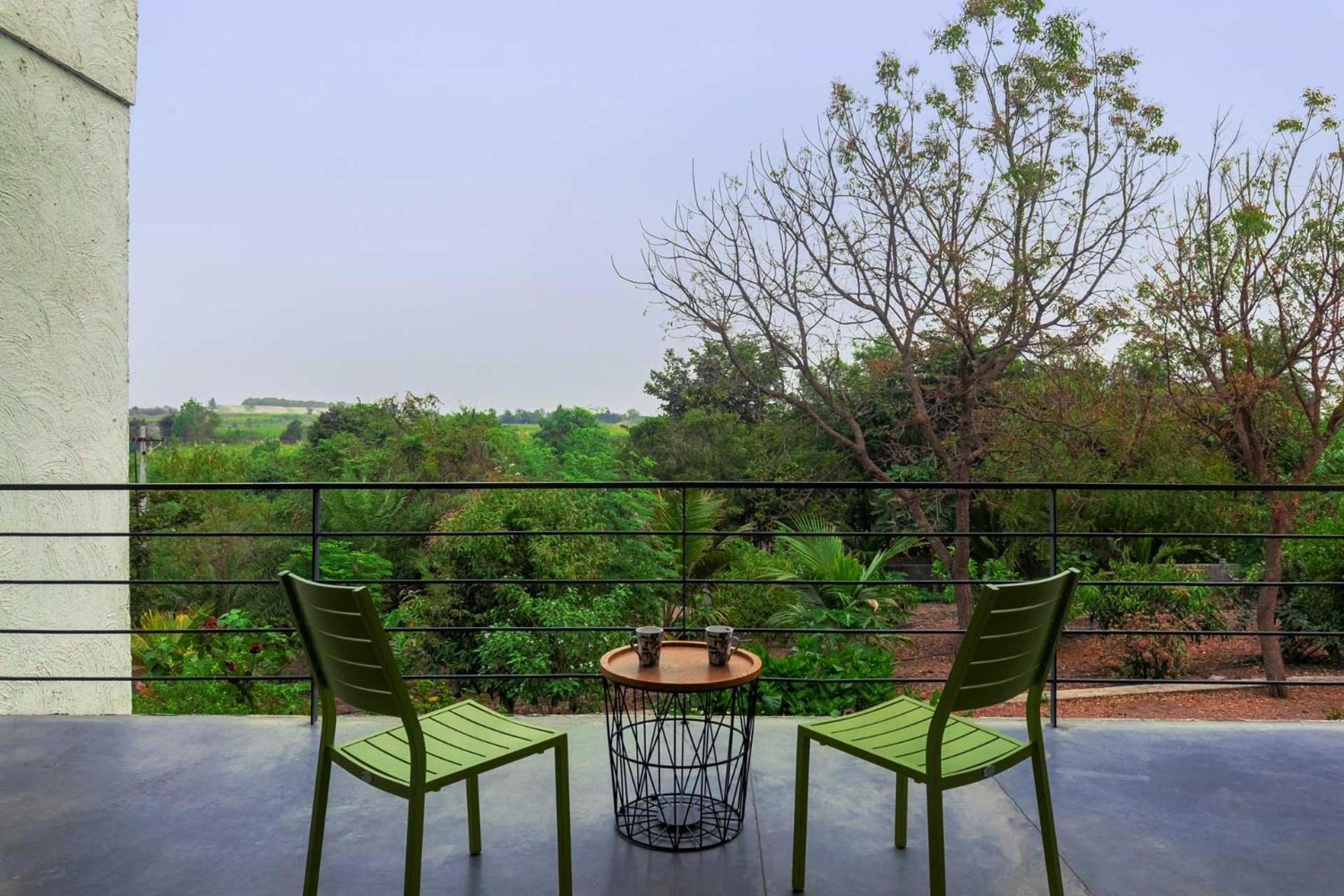 Open House By Stayvista - Nestled In Nature, Featuring A Swimming Pool & Expansive Lawn For A Serene Retreat Shikrapur Exteriör bild