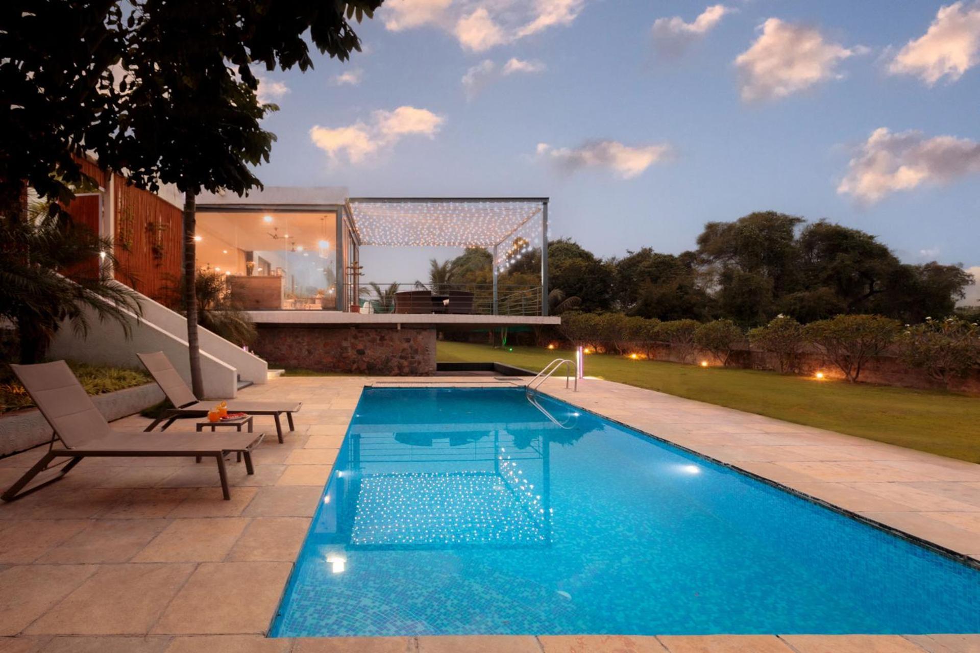 Open House By Stayvista - Nestled In Nature, Featuring A Swimming Pool & Expansive Lawn For A Serene Retreat Shikrapur Exteriör bild